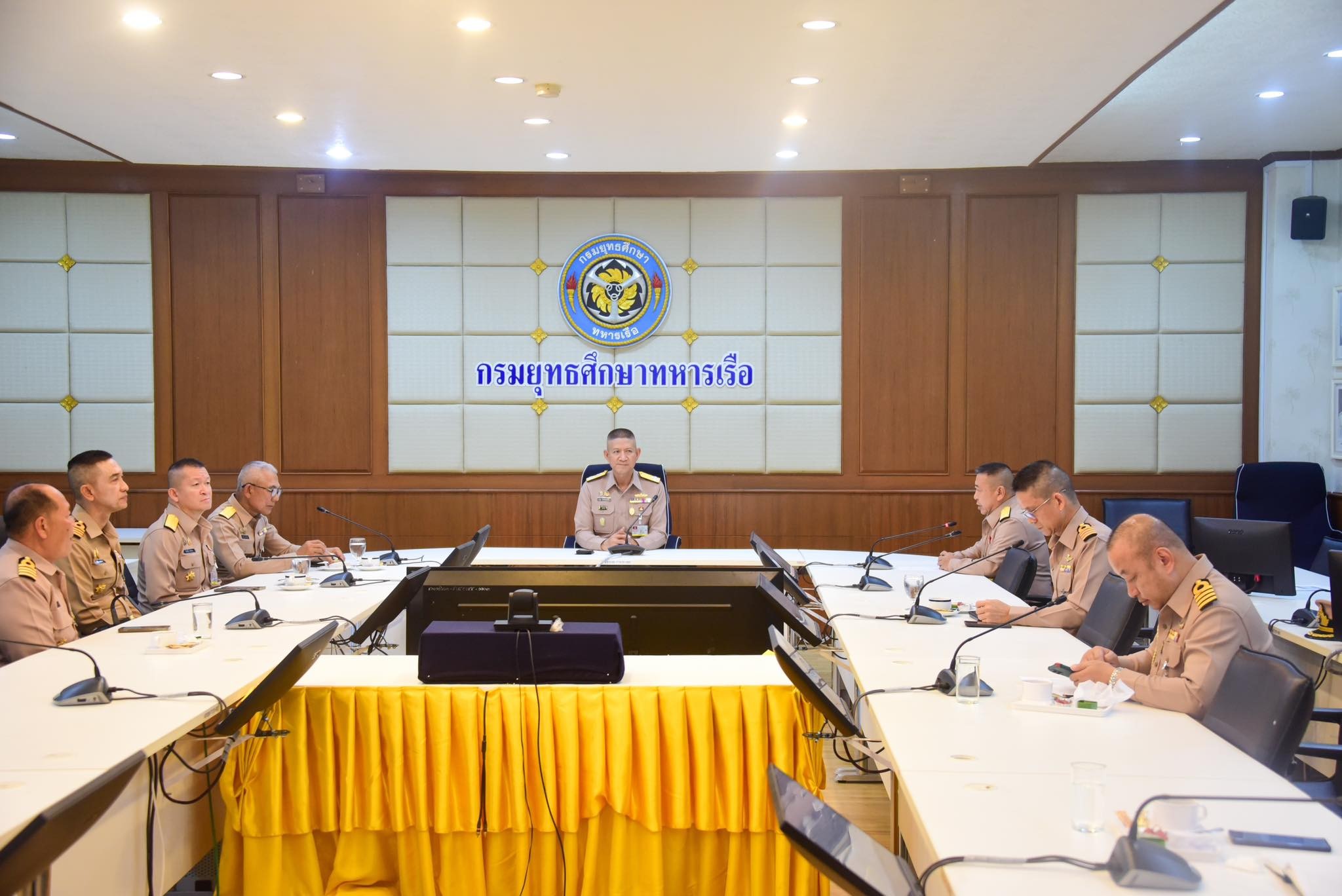 พลเรือเอก วรวุธ  พฤกษารุ่งเรือง  ประธานคณะที่ปรึกษากองทัพเรือ  ประธานกรรมการบ้านพักข้าราชการใน ทร.และคณะ เดินทางตรวจเยี่ยม  อาคารพักส่วนกลางกองทัพเรือ พื้นที่พุทธมณฑลสาย 4 และบ้านพักกรมยุทธศึกษาทหารเรือ